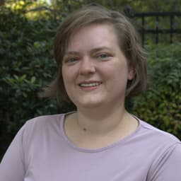 Magen McCarty, Clinical Therapist